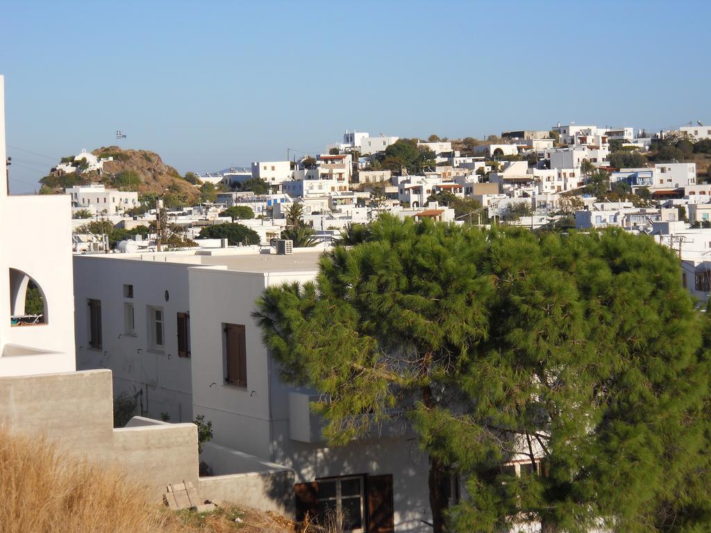 Yvonni Studios Skala  Luaran gambar