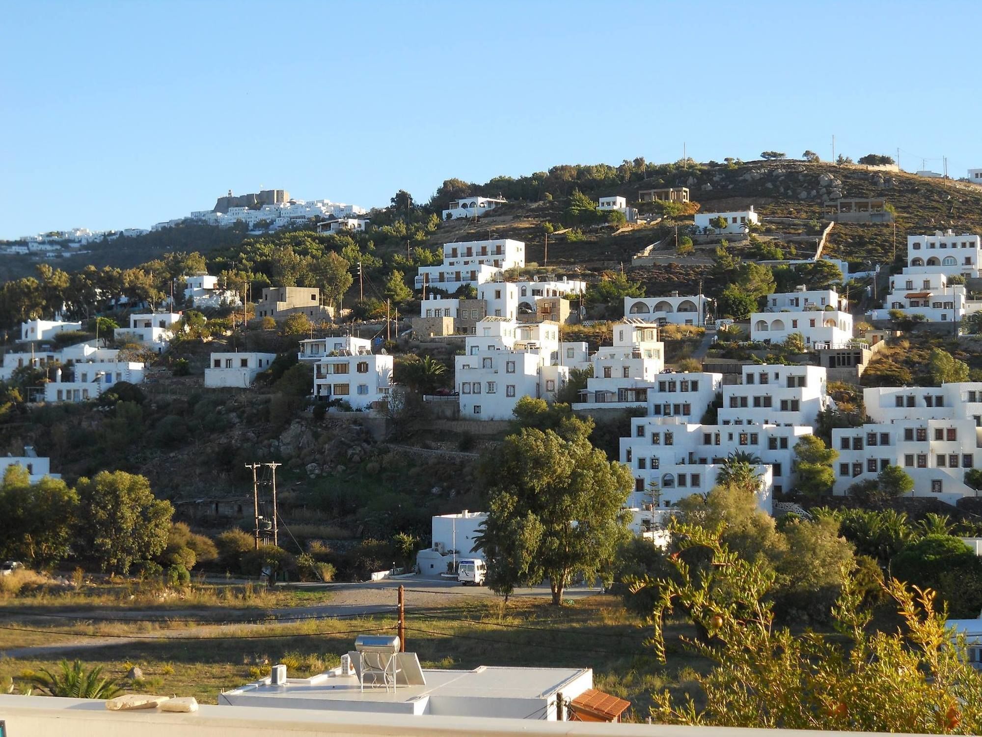 Yvonni Studios Skala  Luaran gambar